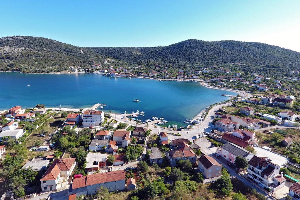 Villa Stana Vinišće エクステリア 写真