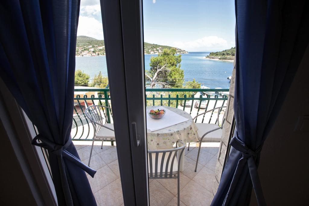 Villa Stana Vinišće エクステリア 写真